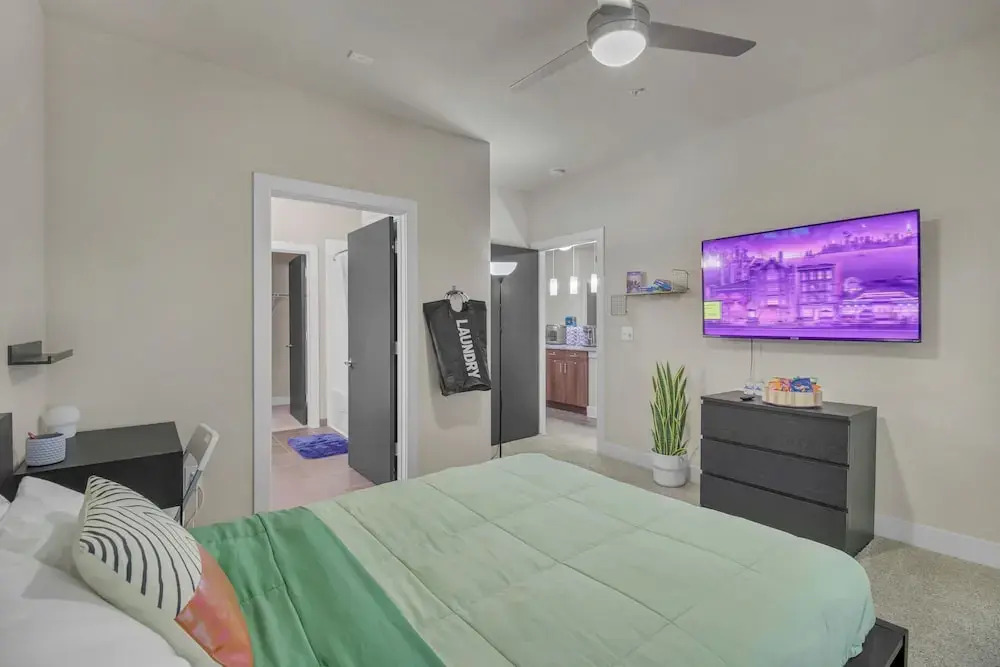 Private Ensuite Near The Pearl