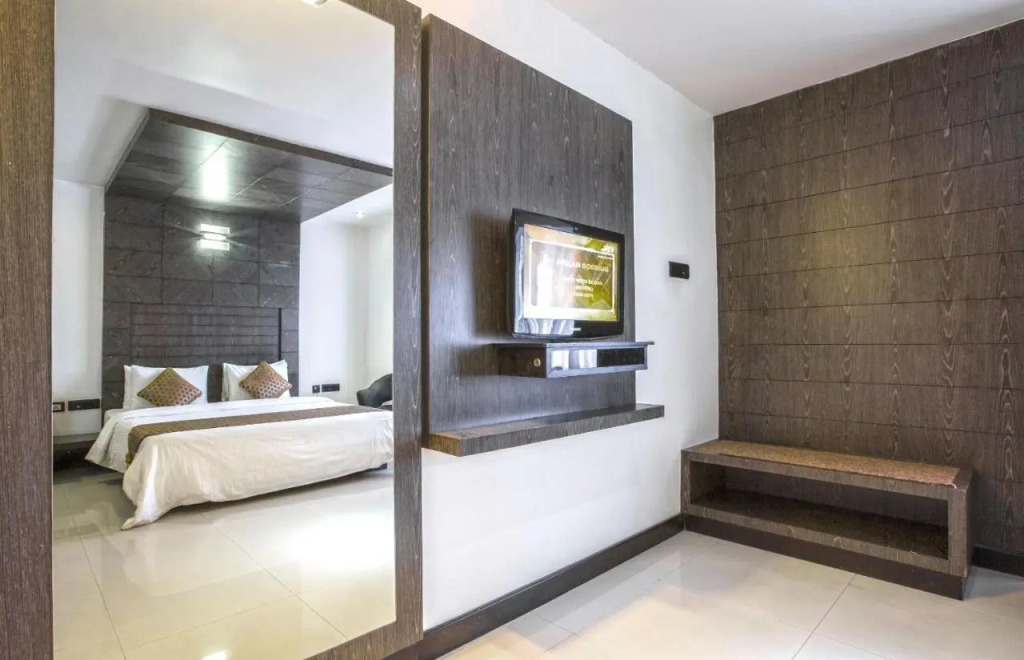 THE CASTELLO RESIDENCY