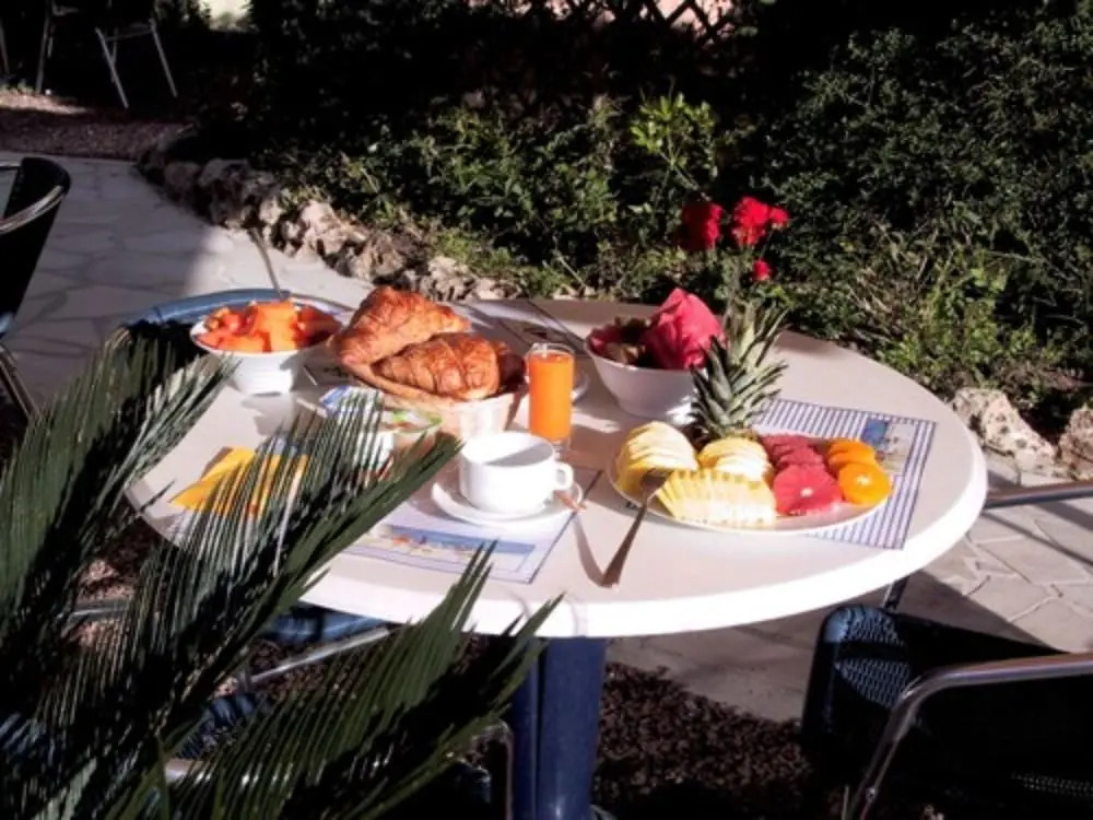 Logis Hotel lEsterella