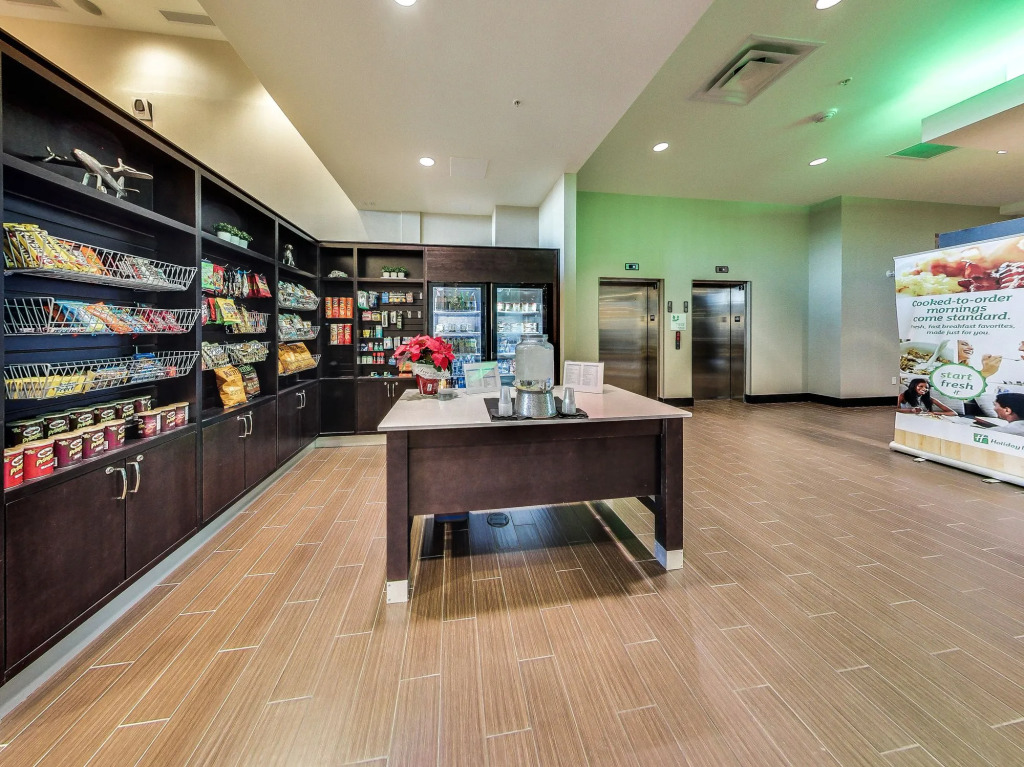 Holiday Inn Hotel & Suites Edmonton Airport Conference Centre by IHG