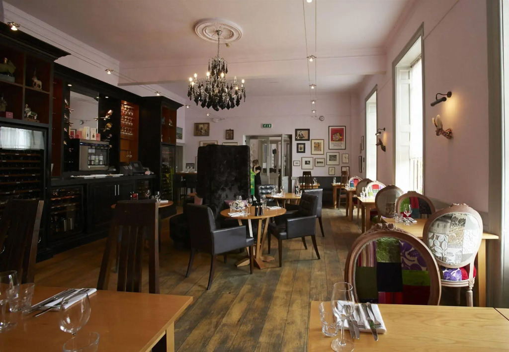 Angel Hotel