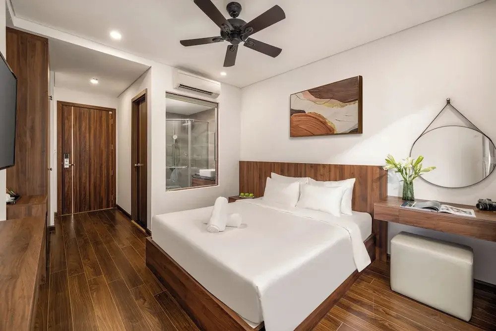 Zen Lotus Hotel & Apartment