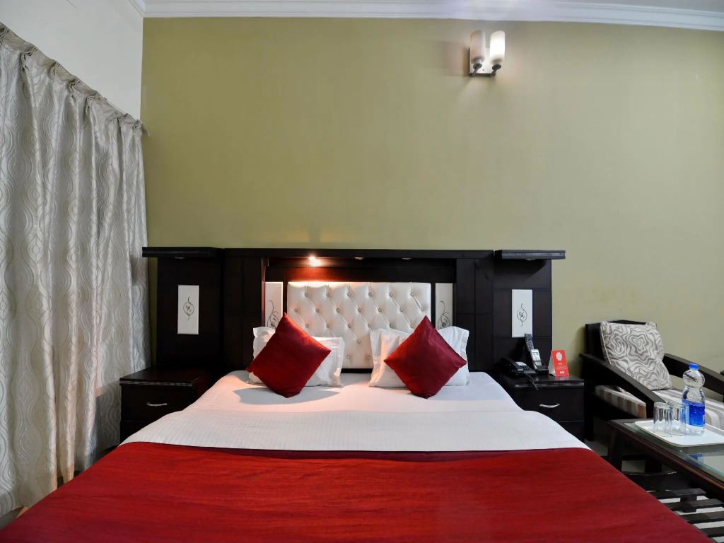 Super Hotel O Sai Leela