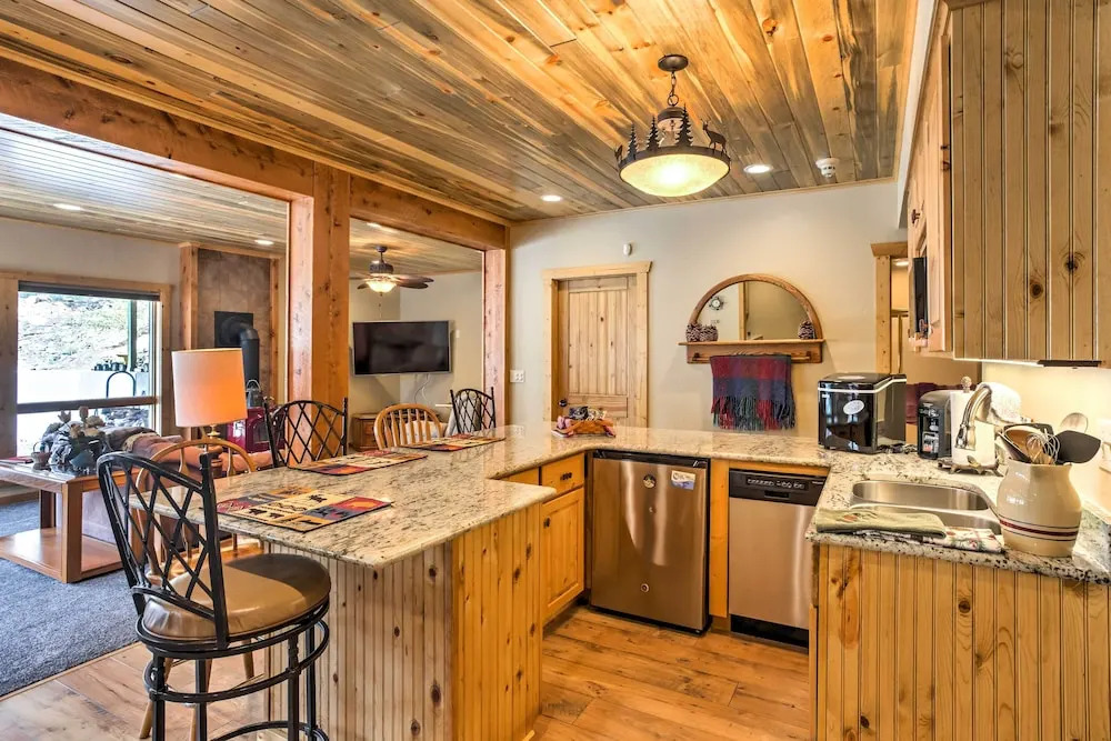 Cozy Buena Vista Apartment < 4 Mi to Main Street!