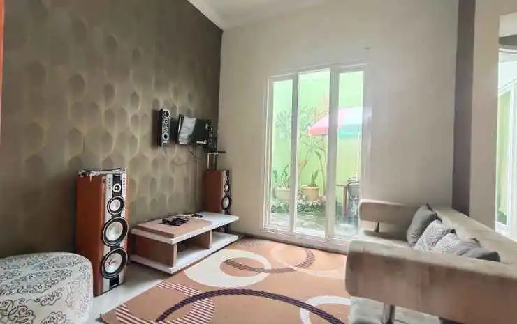 Villa Ratimaya B4 by N2K