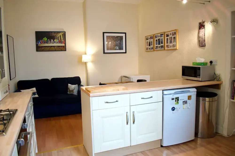 Stylish 1 Bedroom Edinburgh Home