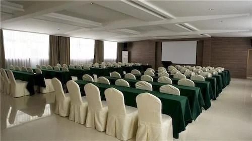 Peninsula International Hotel