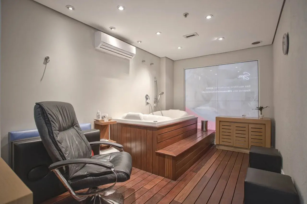 QOYA Hotel Curitiba, Curio Collection by Hilton