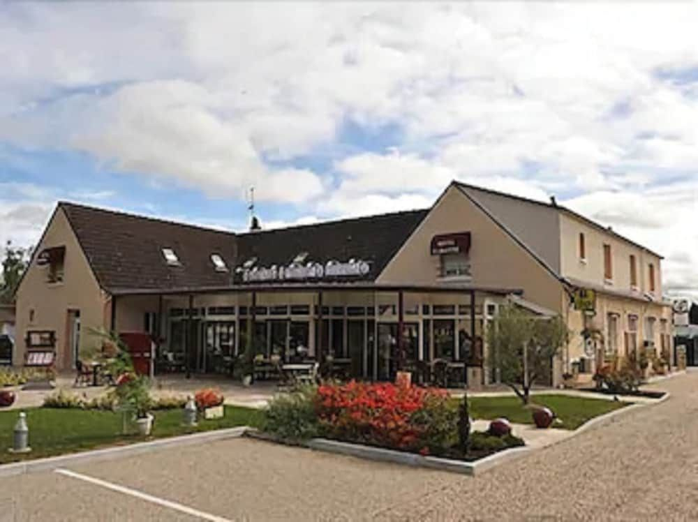 Logis Hotel Restaurant LEscapade