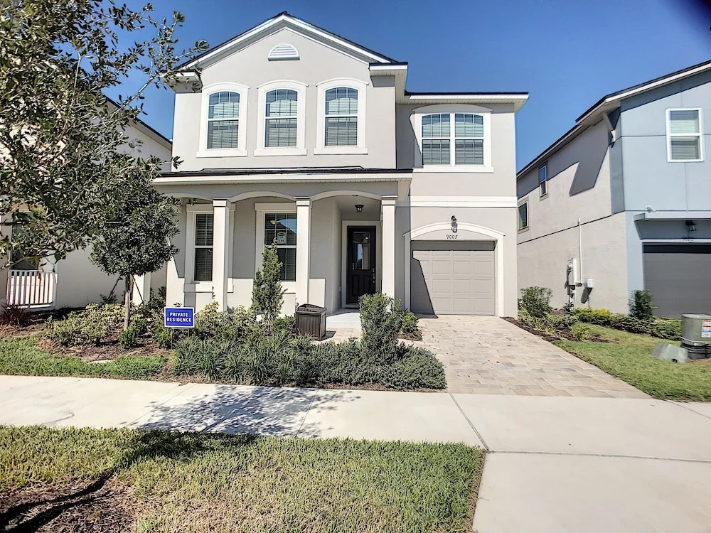 Pelican Place by Florida Spirit