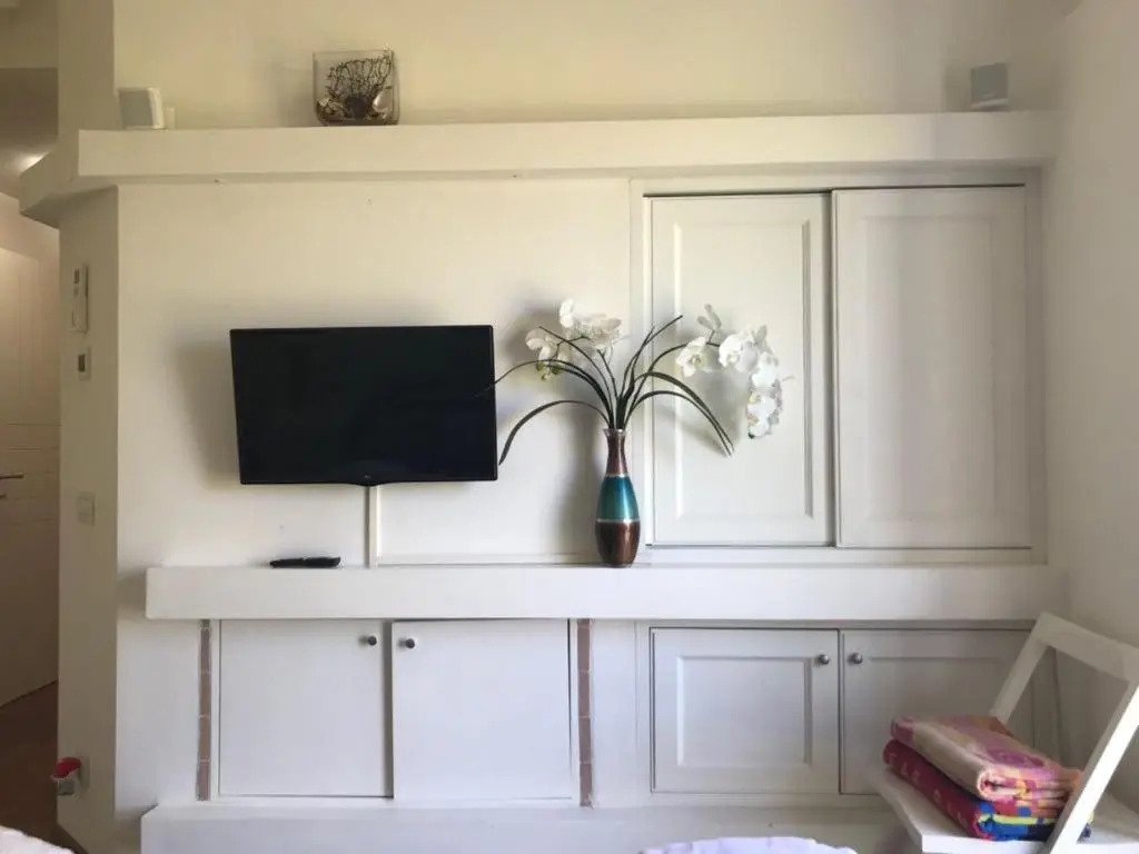 Seaside Elegance 50m from the Beach