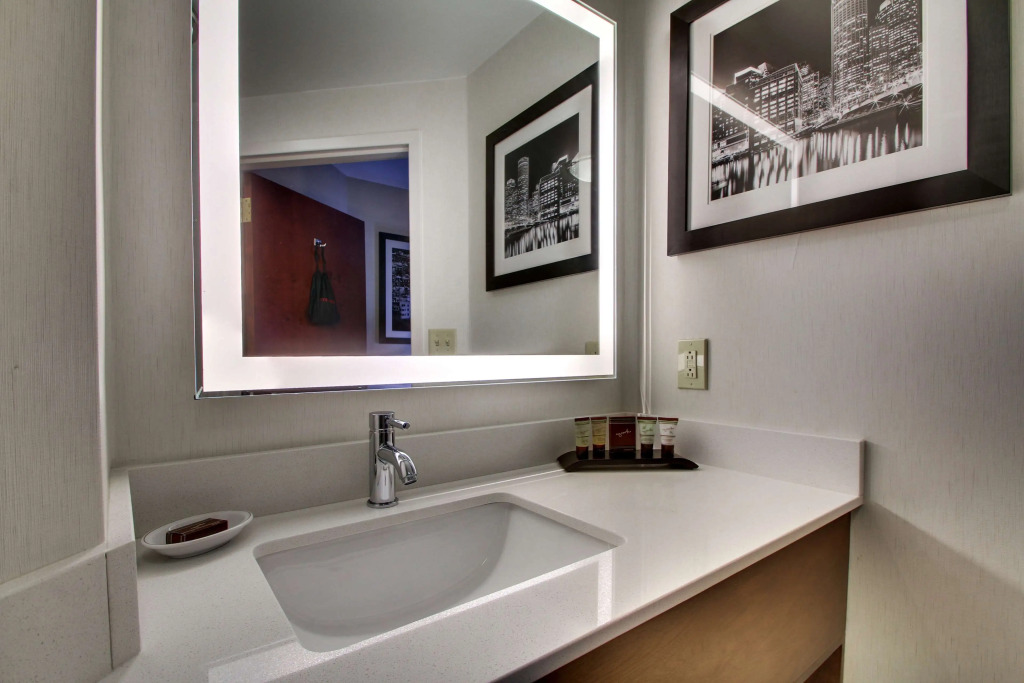 Best Western Plus Boston Hotel