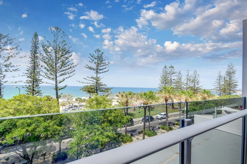 Spin13- Escape To Mooloolaba