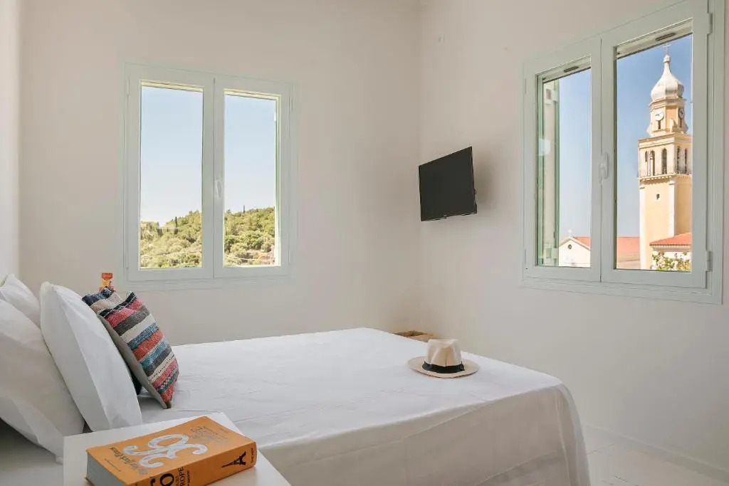 Bohemian Nest - Cheerful 2-Bedroom Villa with pool