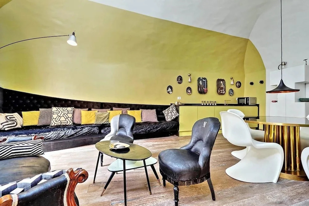 Trastevere Essence by Nosdom Properties