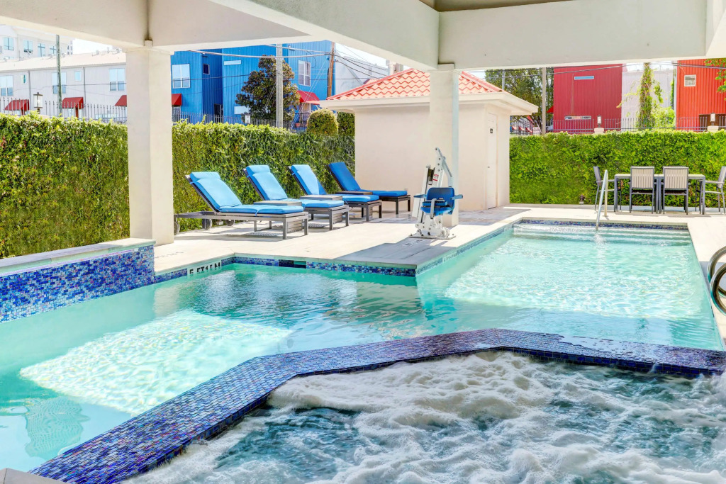 Best Western Plus Downtown Inn & Suites