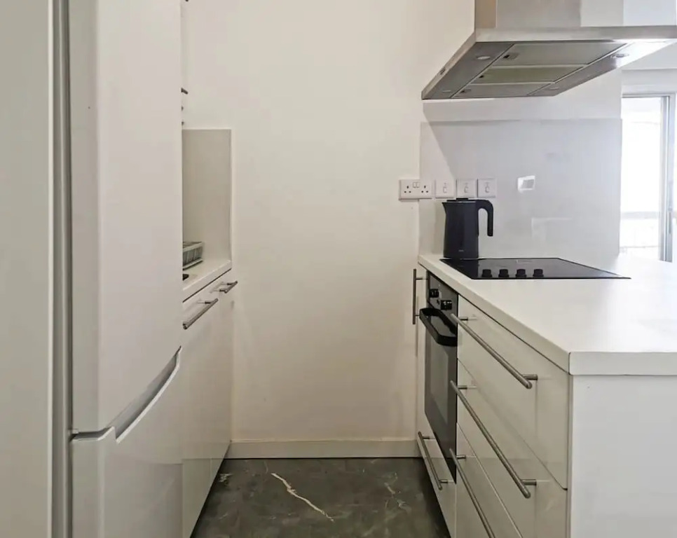 Naxou Modern Residence Staycom