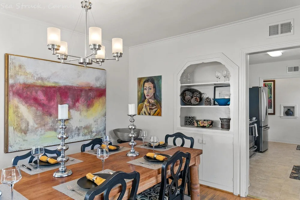 Stunning Ocean Views, Close to Golf, Wine Tasting, Shops, Beach, Aquarium Passes Available!