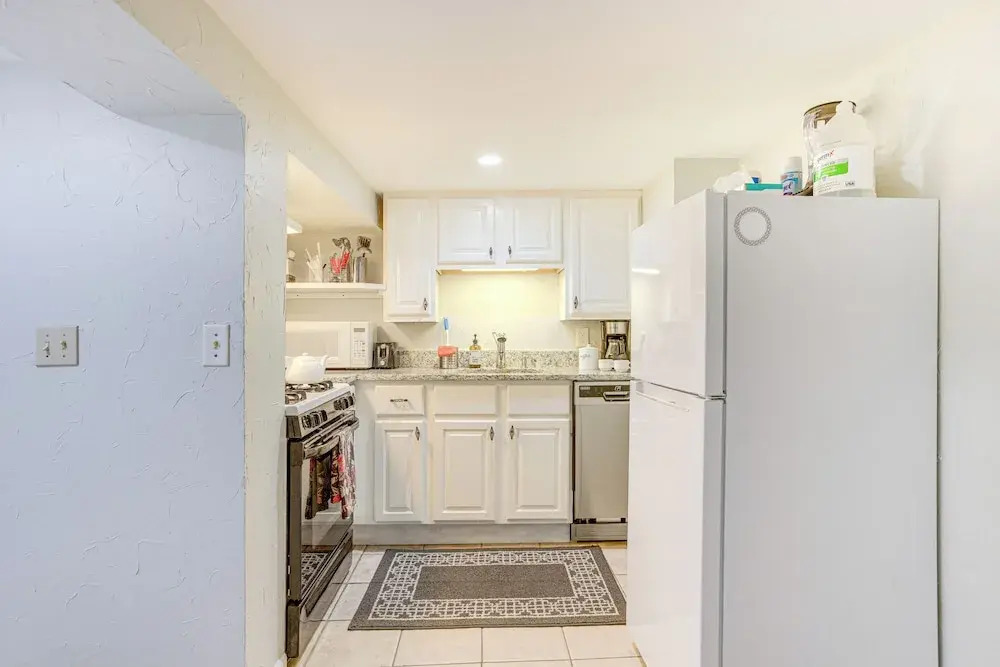 Denver Retreat in Cherry Creek: Walk to Dining!