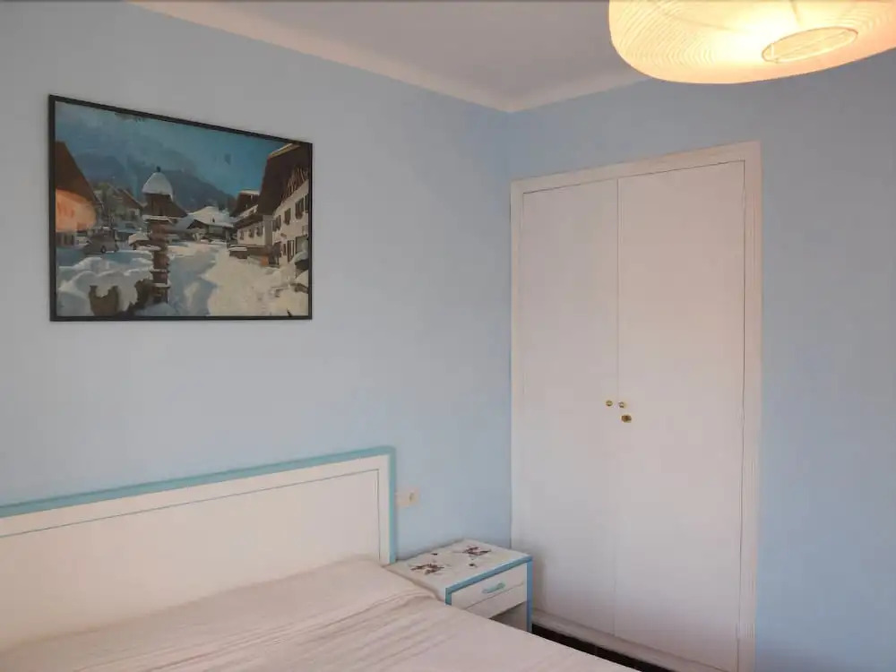 Apartament escoles atic