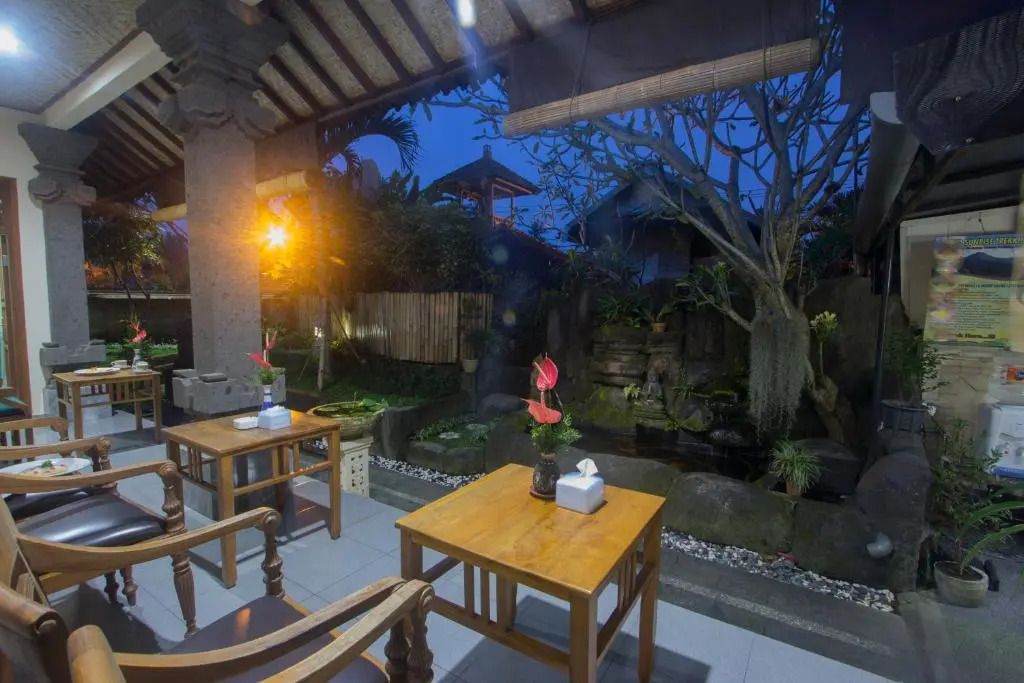Asna House