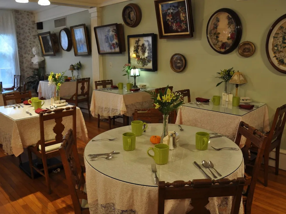 Normandy Inn