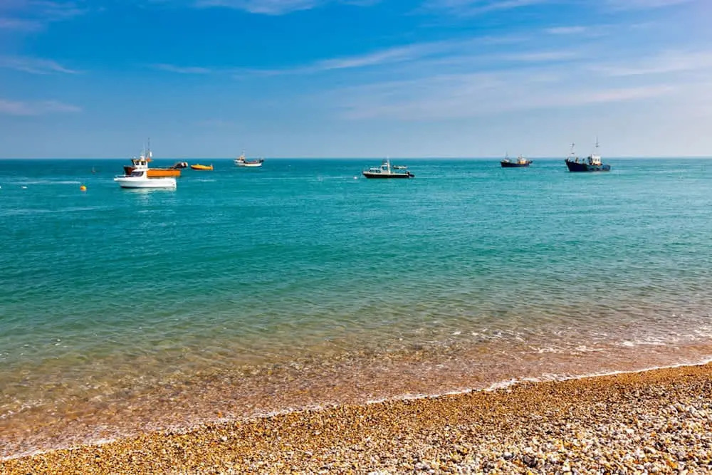 Beautifully Refurbished 4-bed Beachside Retreat