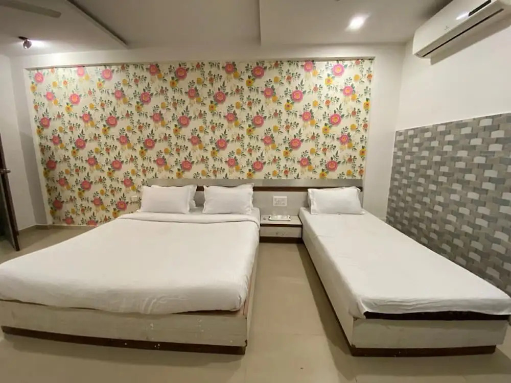 Hotel Motera Inn