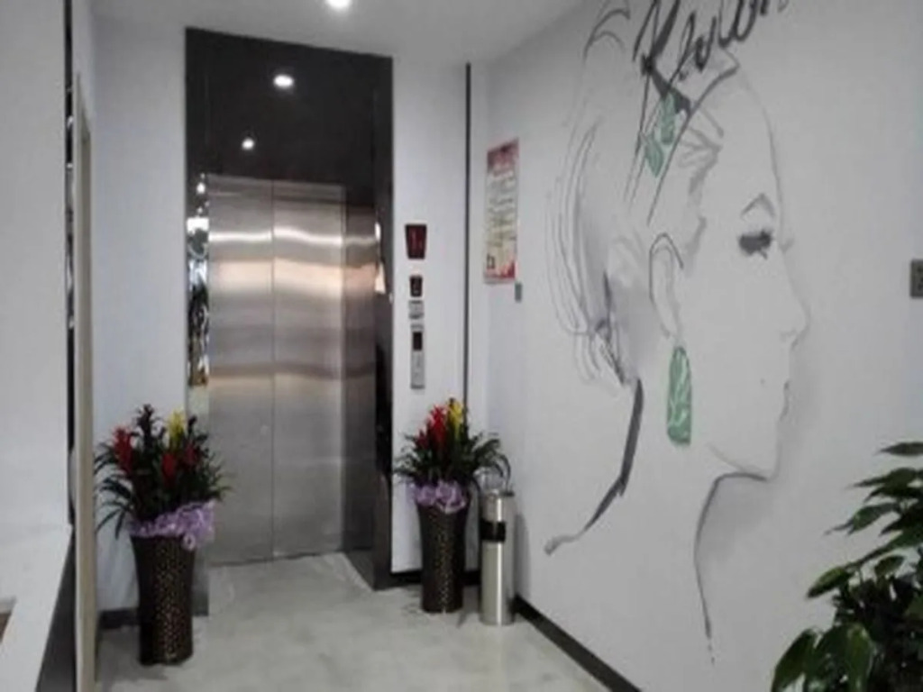 7 Days Inn Premium Zhangjiajie Train Station Plaza Branch