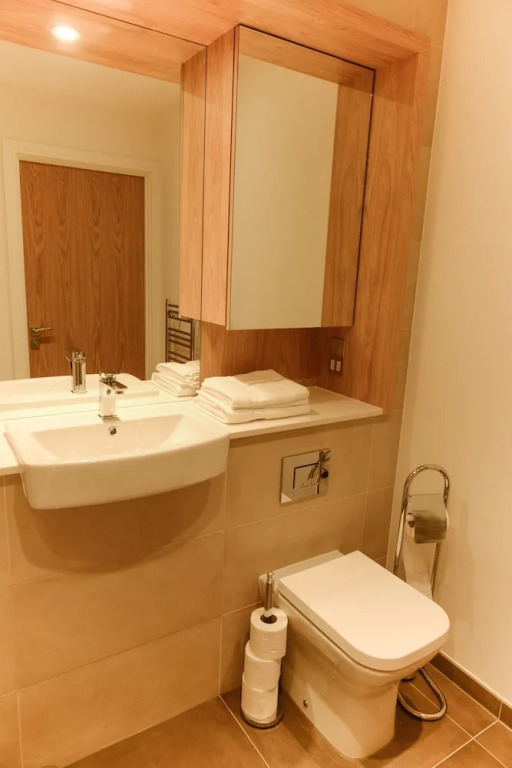 Greenwich West Apartments - Peymans