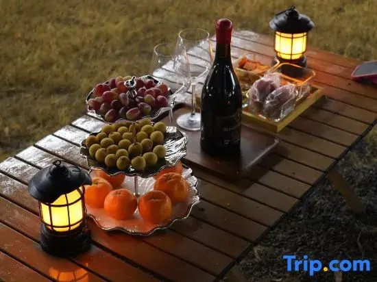 Shili Yunshe · INS Designer's Light Luxury Hot Spring Resort & B&B (Anji Yunshang Grassland Branch)