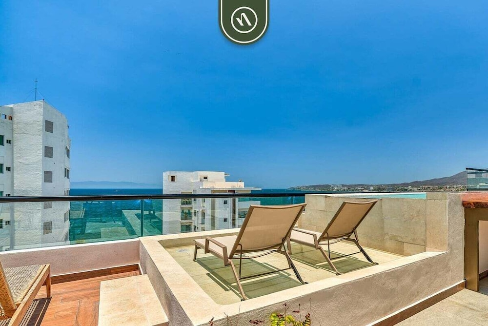 Brand New Studio - 2 Min to Beach - Rooftop Pool