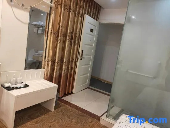 Nanning Yalin Hotel (Guangxi Vocational and Technical College of Industry and Commerce Shop)