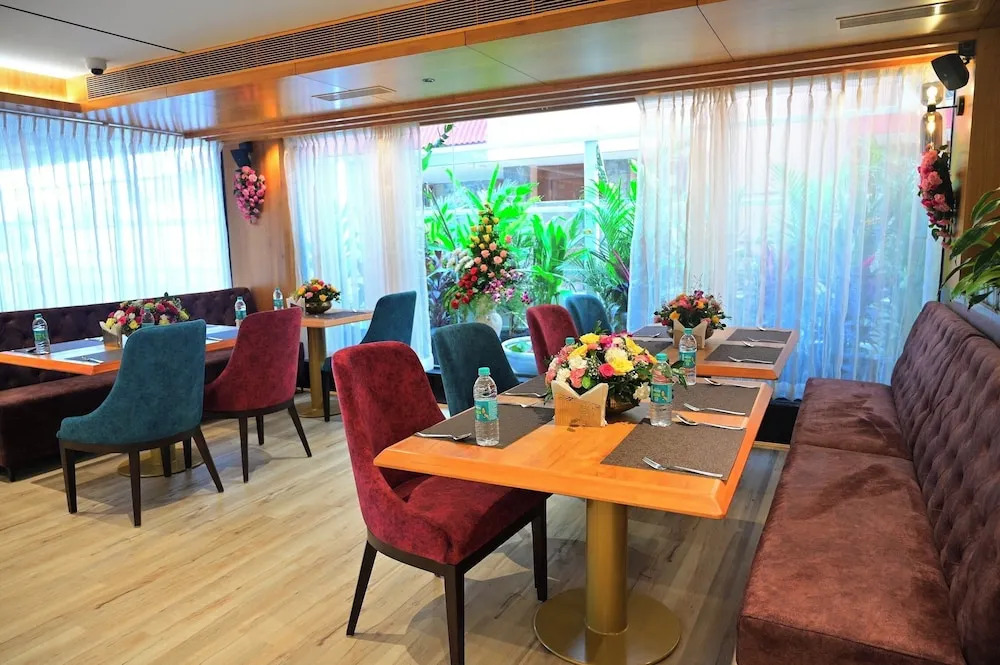 Hotel Golden Riviera