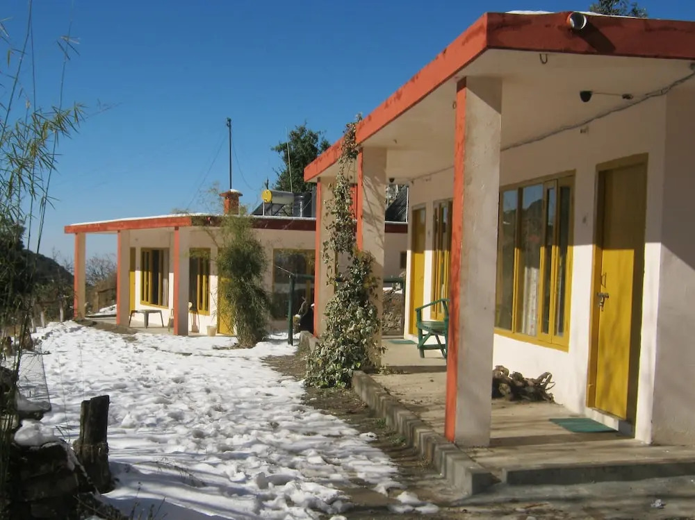 Janardan Resort Pangot, Nainital