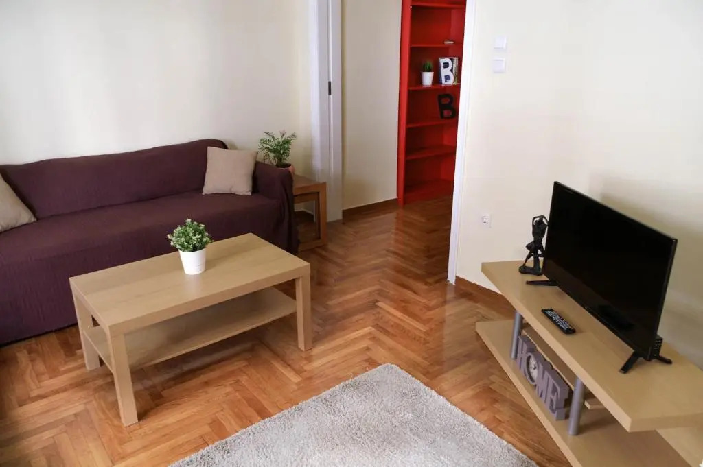 Charming Flat, 10' from Metro & 20' from Syntagma