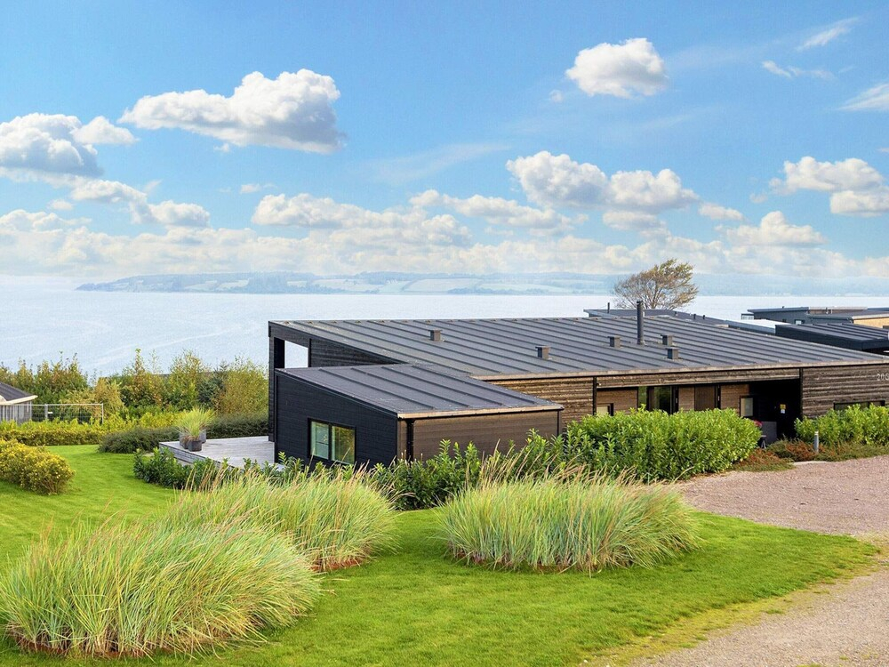 Simplistic Holiday Home in LÃ¸gstrup near Sea