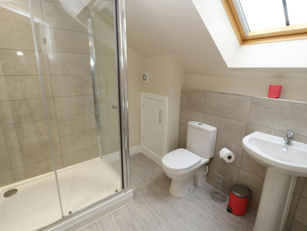 Modern Town House Shepley