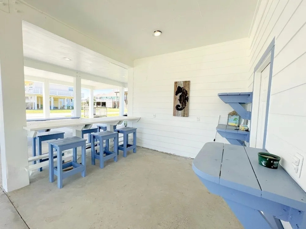 Beach'n Inn 3 Bedroom Home by RedAwning