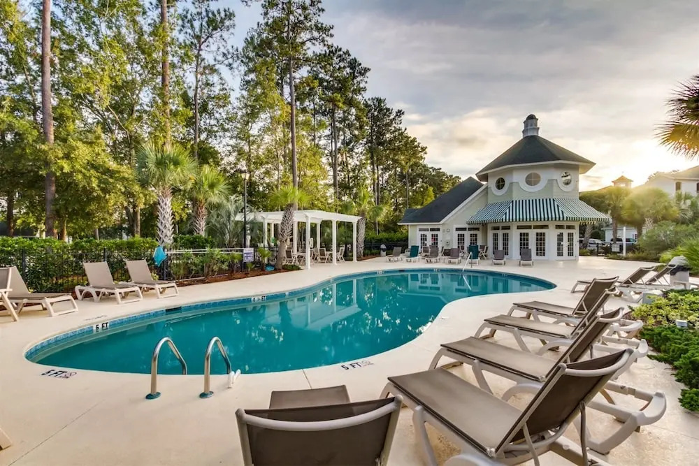 World Tour Golf Links Condos by Escape