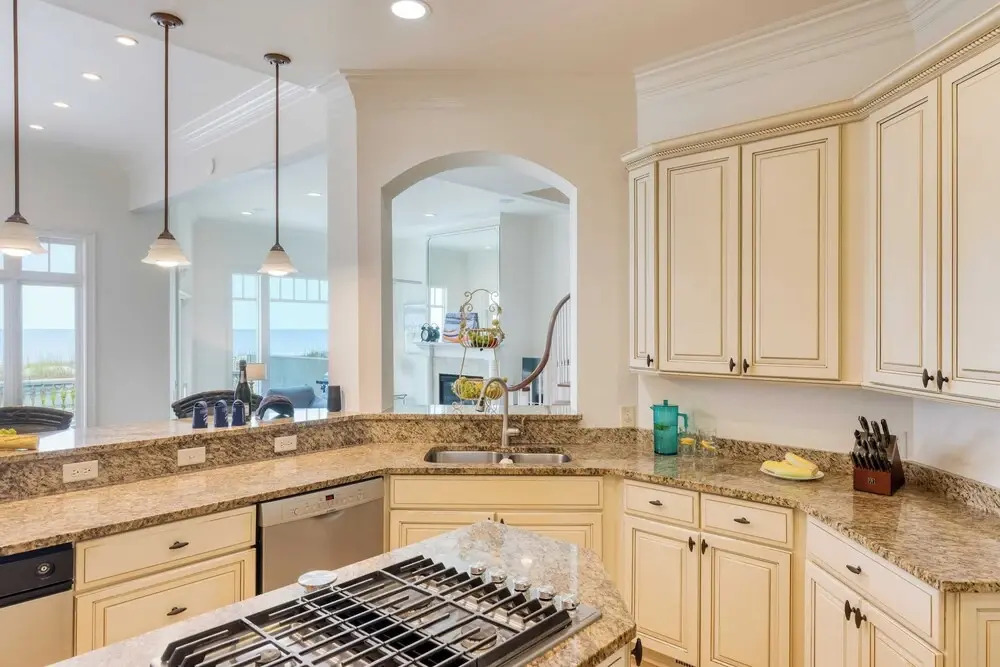 11 Singleton Beach by Avantstay Oceanfront Retreat w/ Private Pool + Boardwalk Near Hilton Head Hotspots