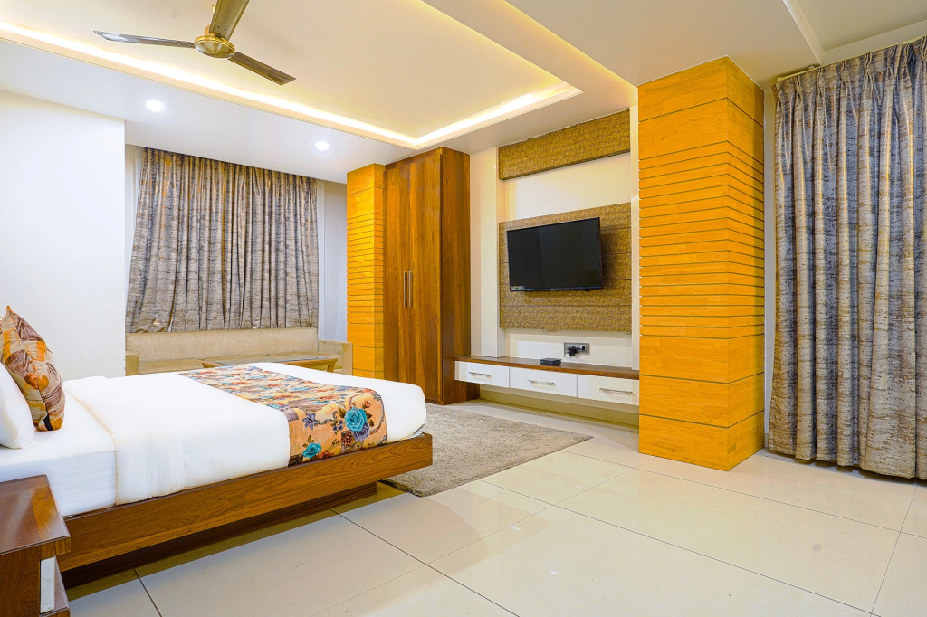 FabHotel Jewel Palace