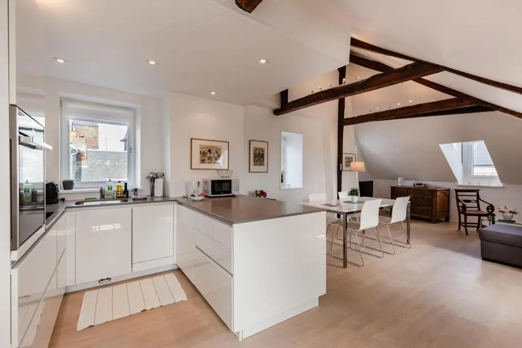 Hypolite 5 New- Elegant flat - 80 meters from the Port of Honfleur