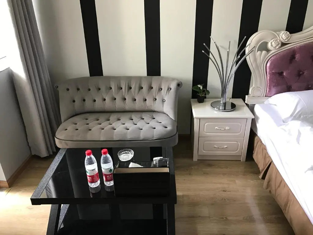 Nian Jia Hotel