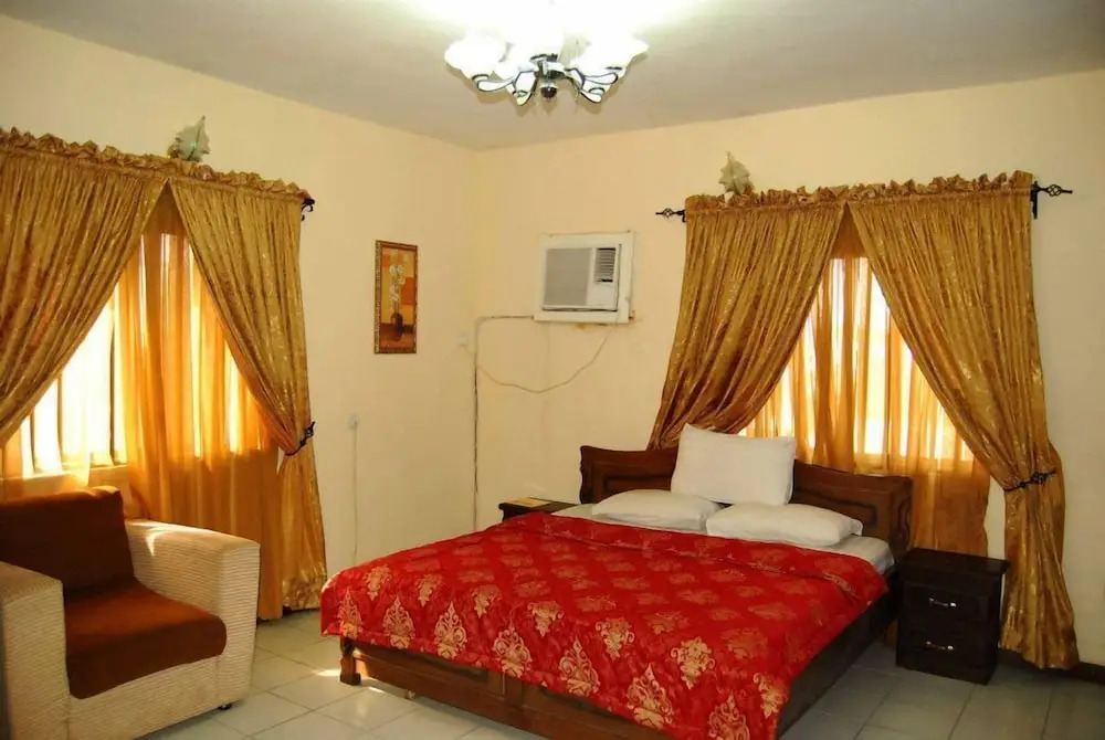 Piccadilly Suites
