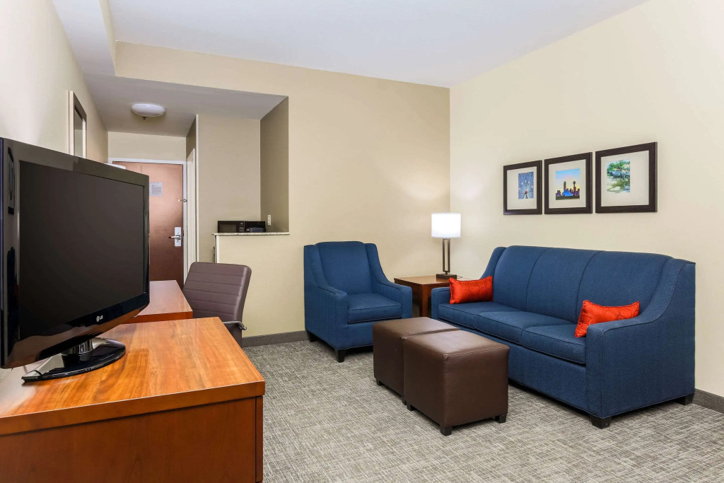 Comfort Suites DFW N-Grapevine