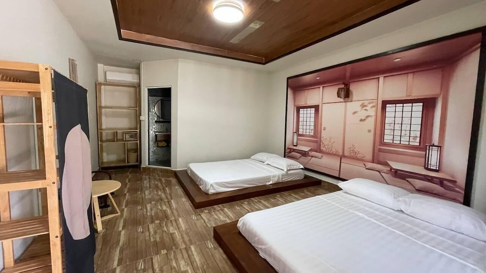 WHITE SAND ARK RESORT