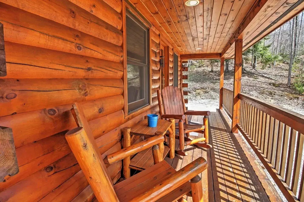 Rustic North Conway Cabin < 3 Mi to Cranmore Mtn!