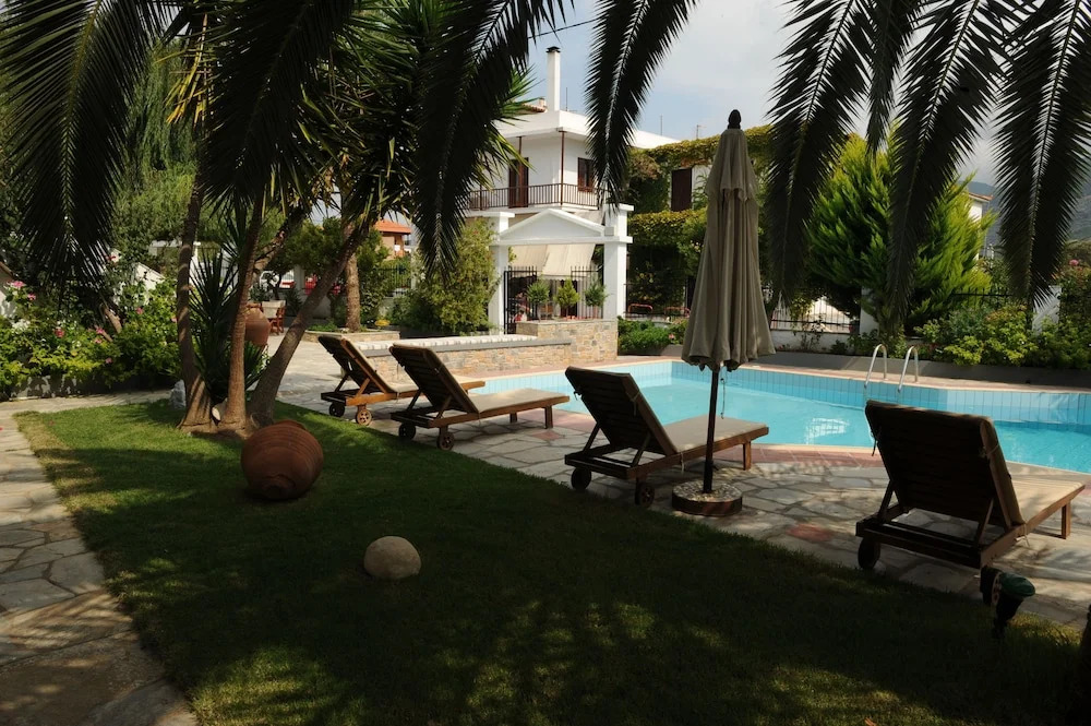 Elli Hotel