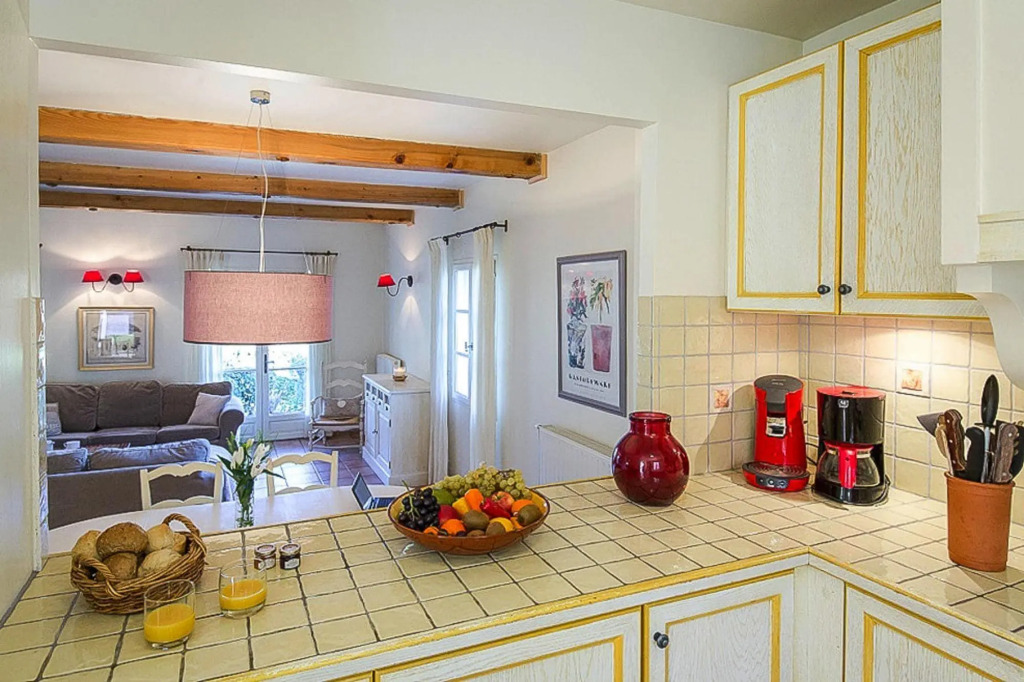 Terraced house in Domaine de Saint-Endréol with golf, SPA and communal pool